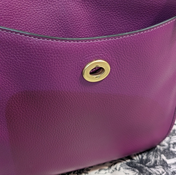 Chaise Crossbody Bag - Picture 15 of 16